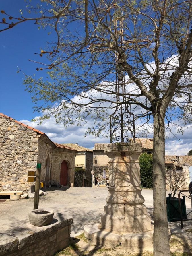 Saint-Julien-de-Peyrolas Maison Des Bourgades מראה חיצוני תמונה